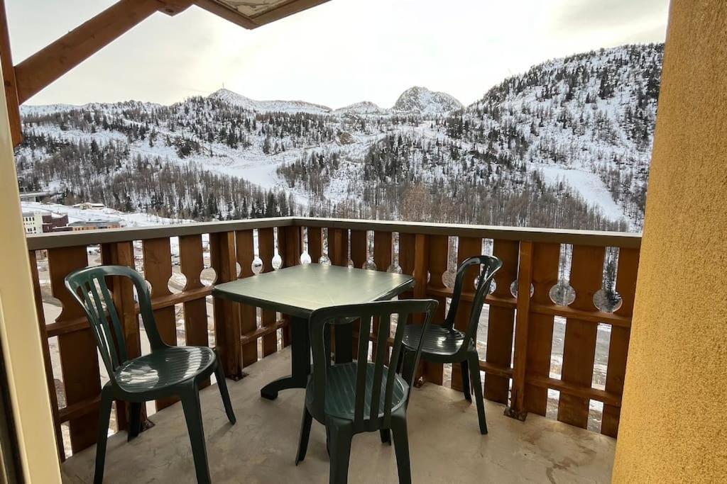Апартаменты Refuge Des Vues Alpines Изола Экстерьер фото